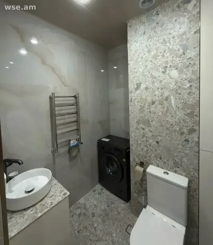 3-комн., 82 м², 2/14 эт., ул. Молдовакан 37/46
