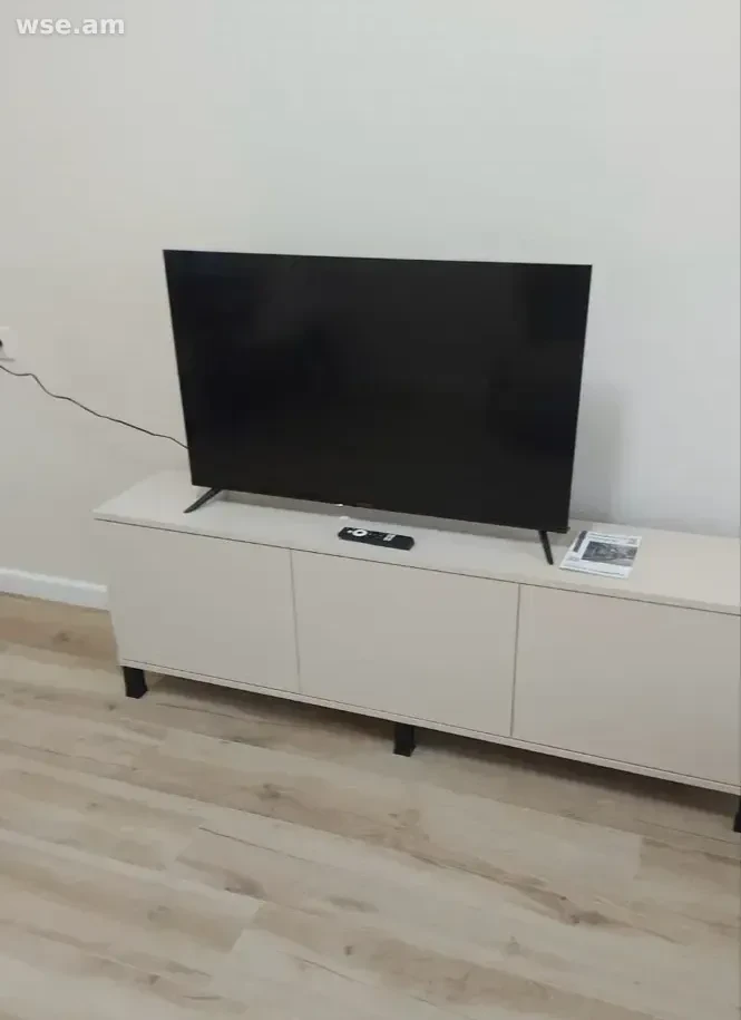 3-комн., 82 м², 2/14 эт., ул. Молдовакан 37/46