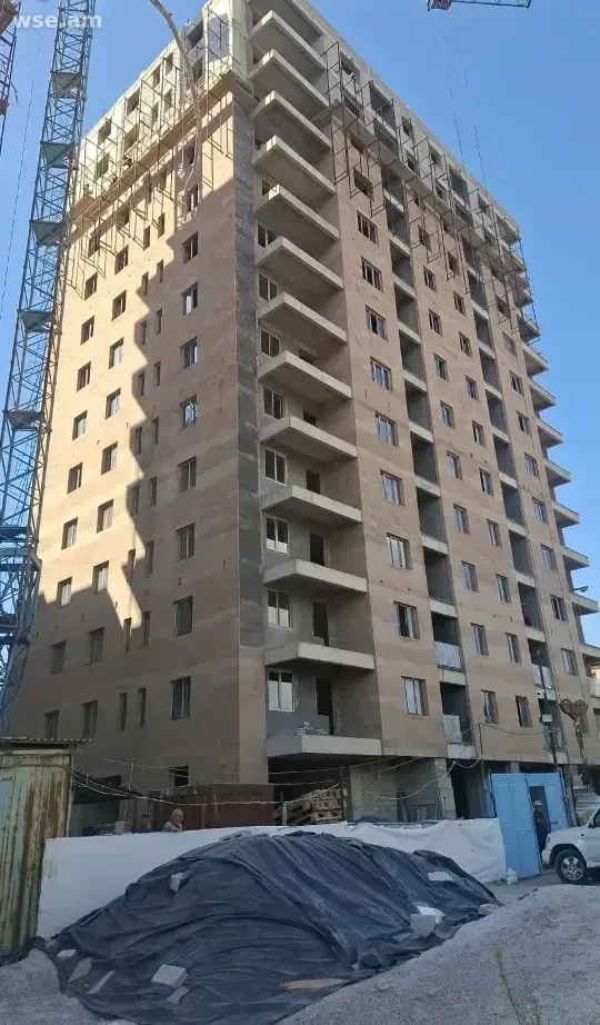 3 սենյականոց, 72 մ², 10/14 հարկ, Ալաբյան փողոց 55/1