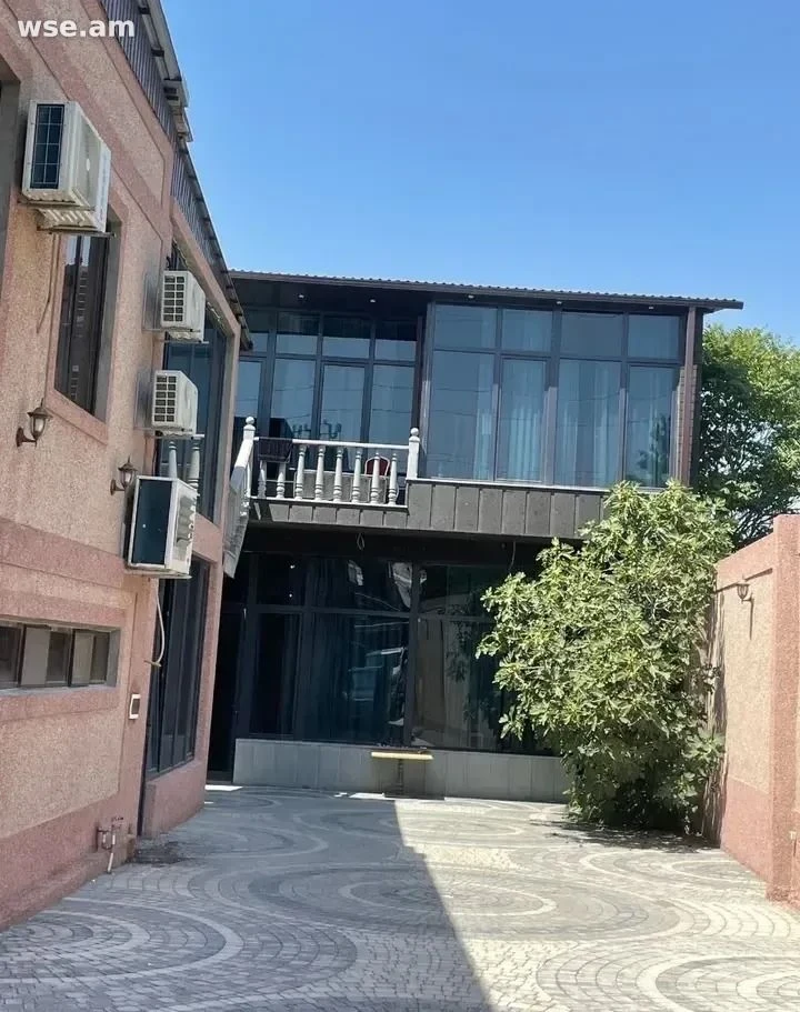 1-սեն. բնակարան, 35մ², Այվազովսկու փողոց 2/8 - 250 000 ֏
