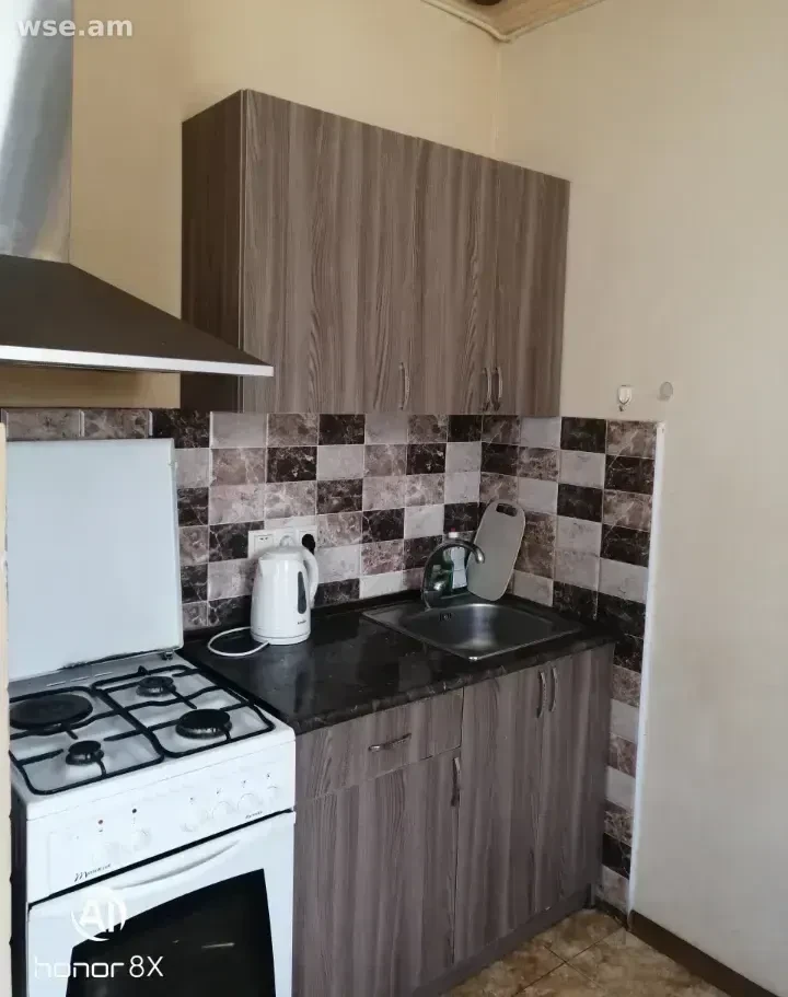 2 սենյականոց, 38 մ², 2/5 հարկ, Ազատության պողոտա 1