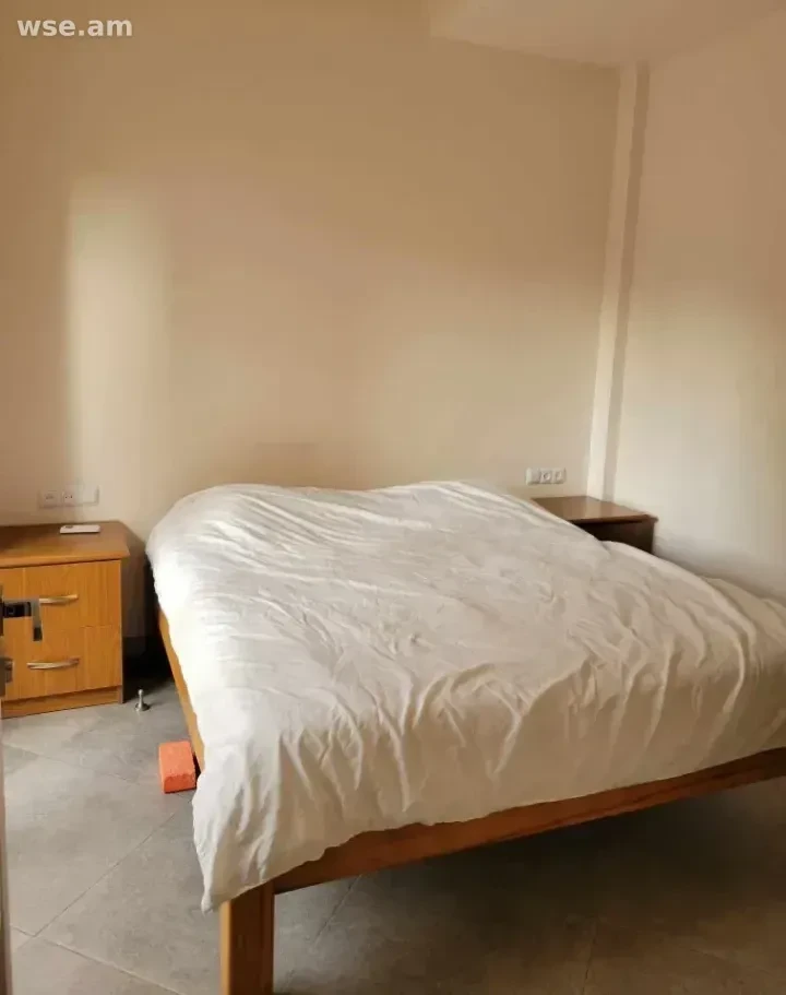 4 սենյականոց, 92 մ², 6/6 հարկ, Դերենիկ Դեմիրճյանի փողոց 27/1