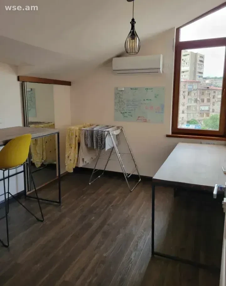 4 սենյականոց, 92 մ², 6/6 հարկ, Դերենիկ Դեմիրճյանի փողոց 27/1