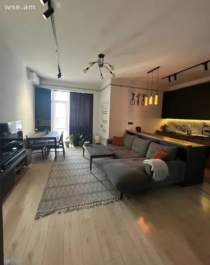 3-սենյականոց, 81 մ², 9/11 հարկ, Սերո Խանզադյան փողոց 36