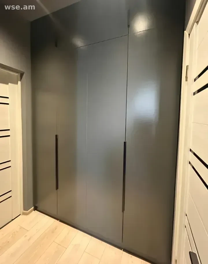 3-սենյականոց, 81 մ², 9/11 հարկ, Սերո Խանզադյան փողոց 36