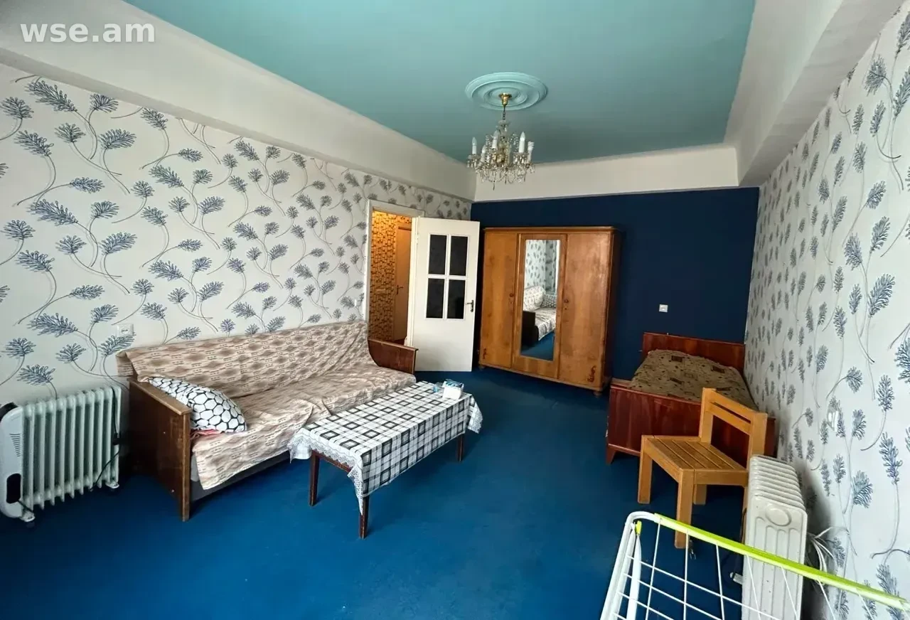 1 սենյականոց, 40 քմ, 7/9 հարկ, Օրբելի եղբայրների փողոց 18