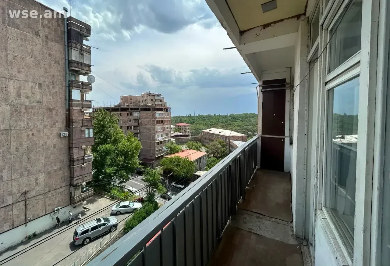 1 սենյականոց, 40 քմ, 7/9 հարկ, Օրբելի եղբայրների փողոց 18