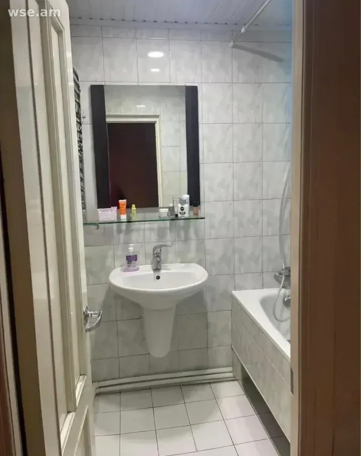 3-room, 80 m², 5/5 floor, 2nd lane of Margaryan street 15, Yerevan