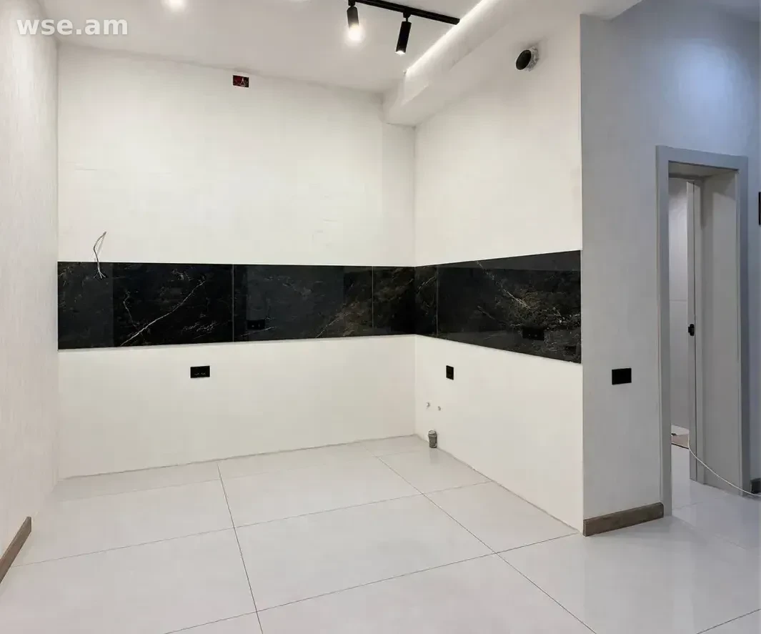 2-комн., 46 м², 7/8 эт., улица Никогаоса Адонца 2\3