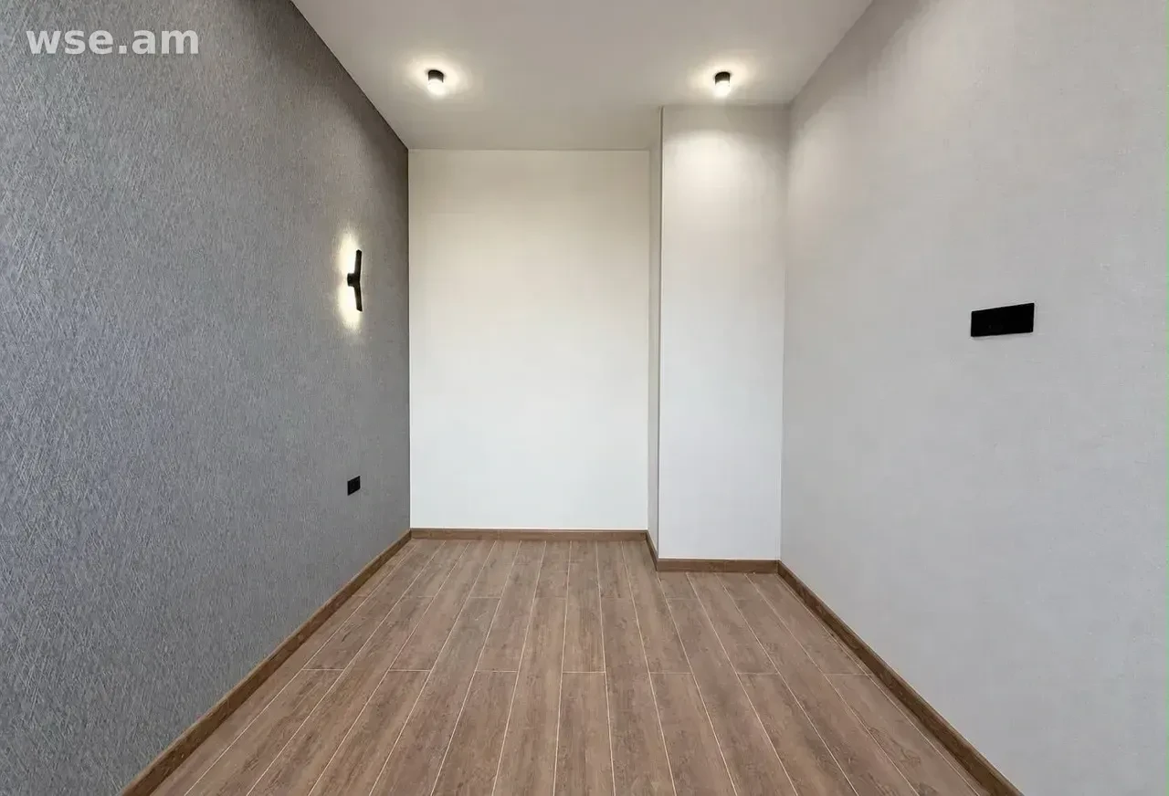 2-комн., 46 м², 7/8 эт., улица Никогаоса Адонца 2\3