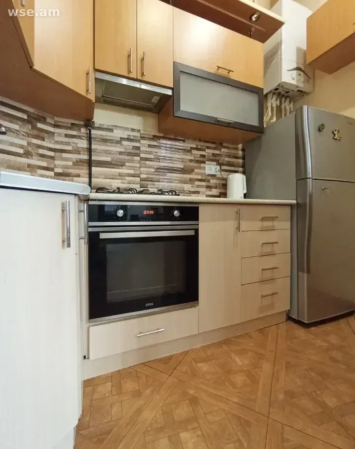 3-комн., 76 м², 2/5 эт., проспект Комитаса 65