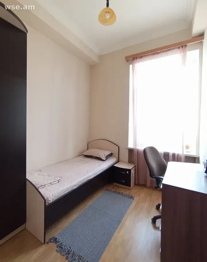 3-комн., 76 м², 2/5 эт., проспект Комитаса 65