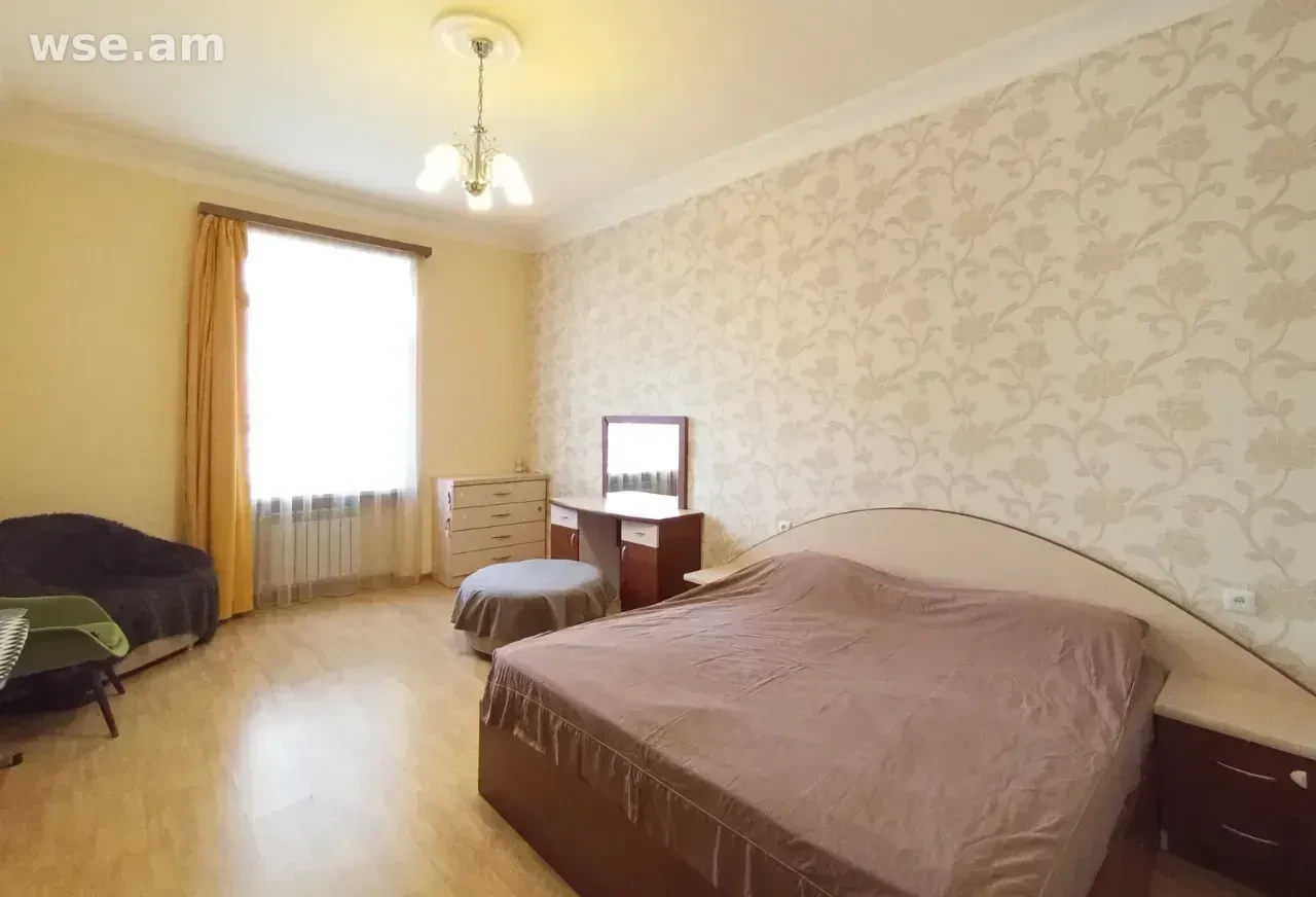 3-комн., 76 м², 2/5 эт., проспект Комитаса 65
