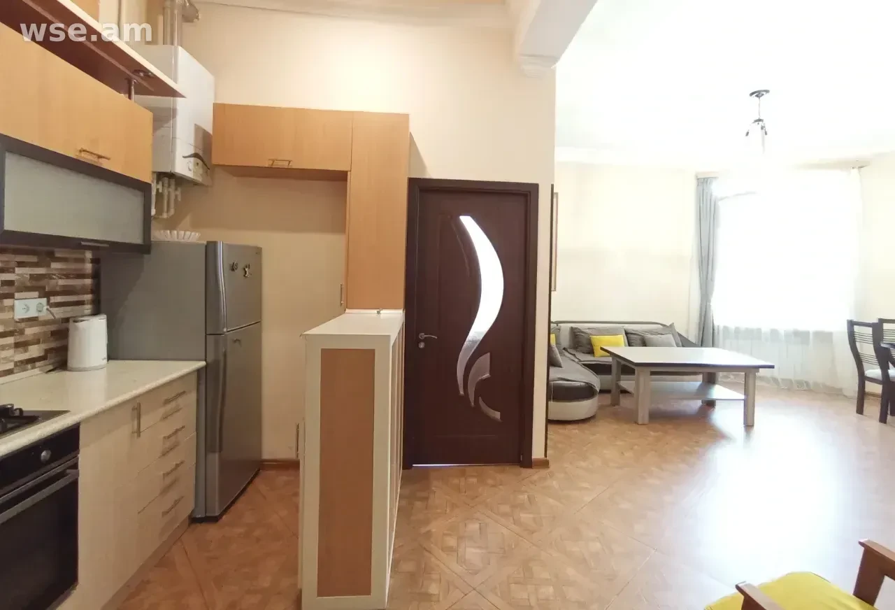 3-комн., 76 м², 2/5 эт., проспект Комитаса 65