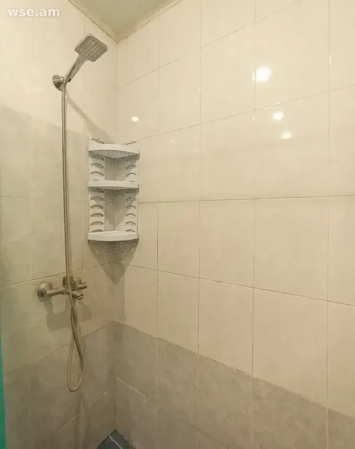 3-комн., 76 м², 2/5 эт., проспект Комитаса 65