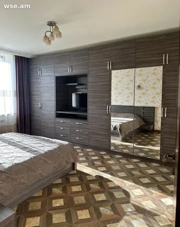 3-комн., 82 м², 7/14 эт., улица Арама 72