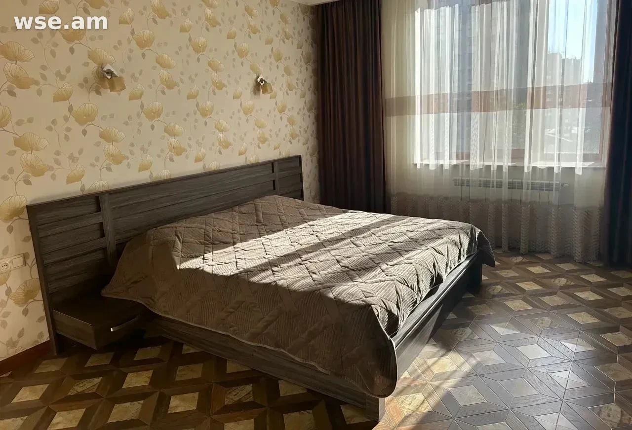3-комн., 82 м², 7/14 эт., улица Арама 72