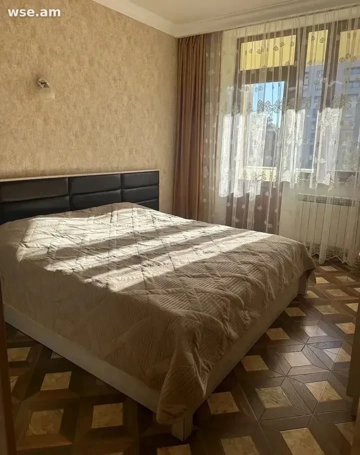 3-комн., 82 м², 7/14 эт., улица Арама 72