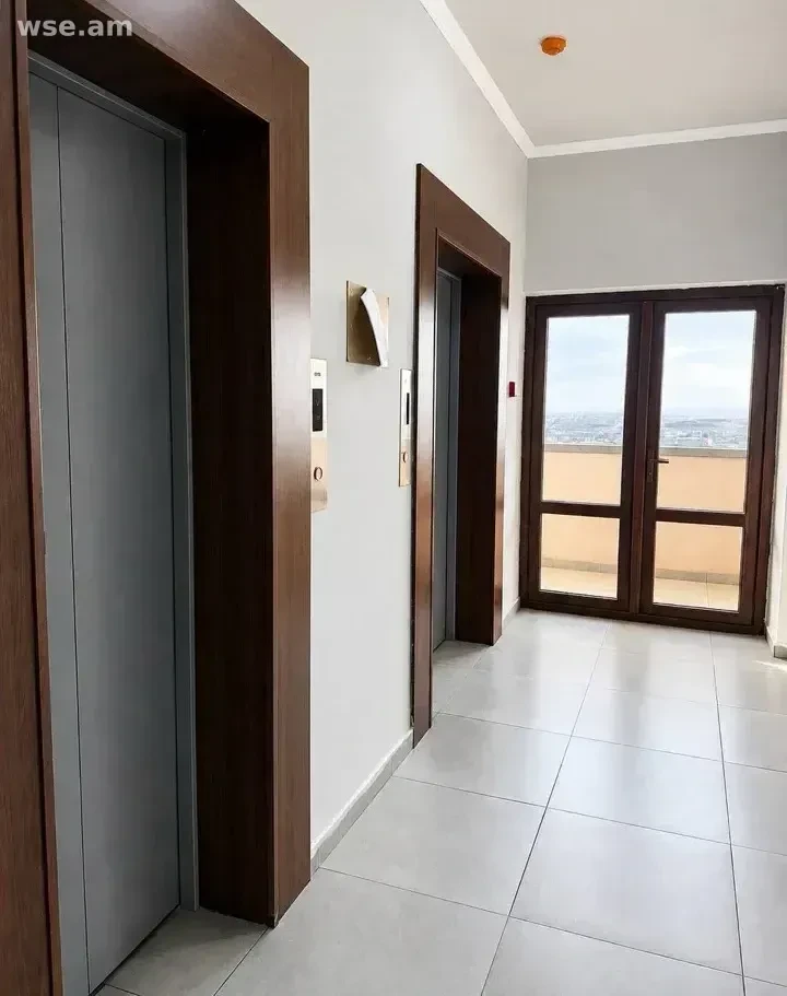 3-комн., 110 м², 17/17 эт., проспект Монте Мелконяна 50
