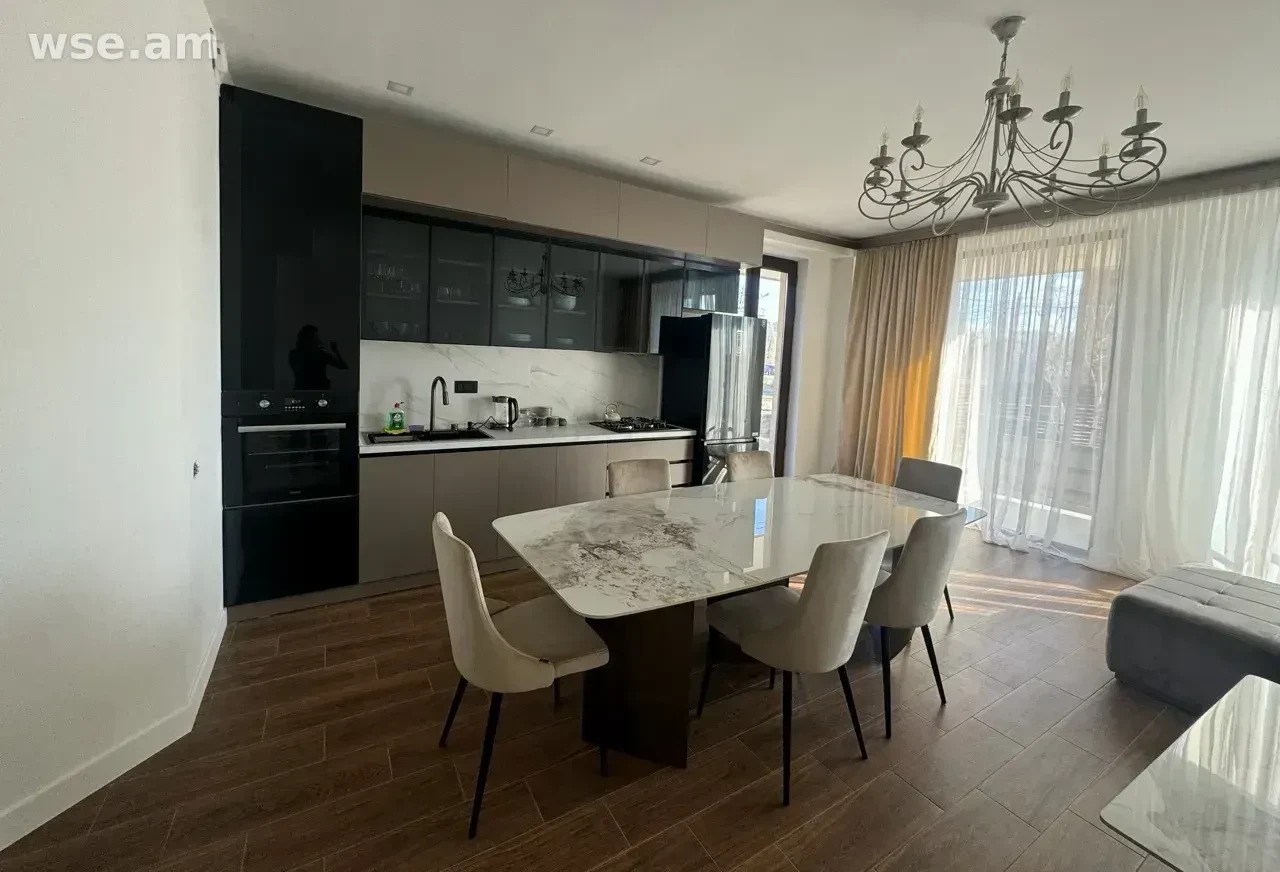 3-комн. квартира, 78м², улица Гоголя 26/2 - 230 000 $