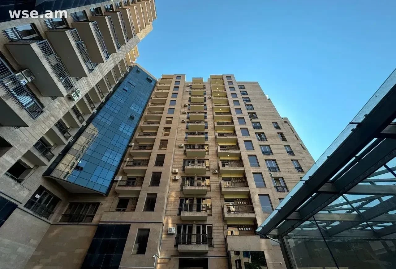 3-комн. квартира, 95м², улица Акоба Пароняна 44 - 350 000 $