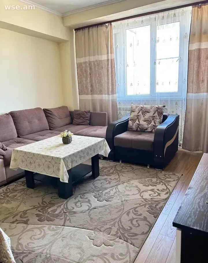 1-комн. квартира, 43м², улица Гарегин Нжде 32/1 - 220 000 ֏