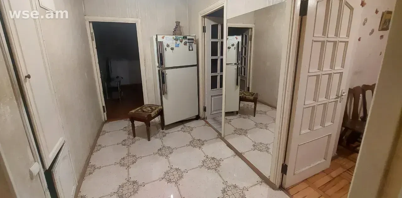 3-комн., 94 м², 5/5 эт., улица Гусан Шерами 55