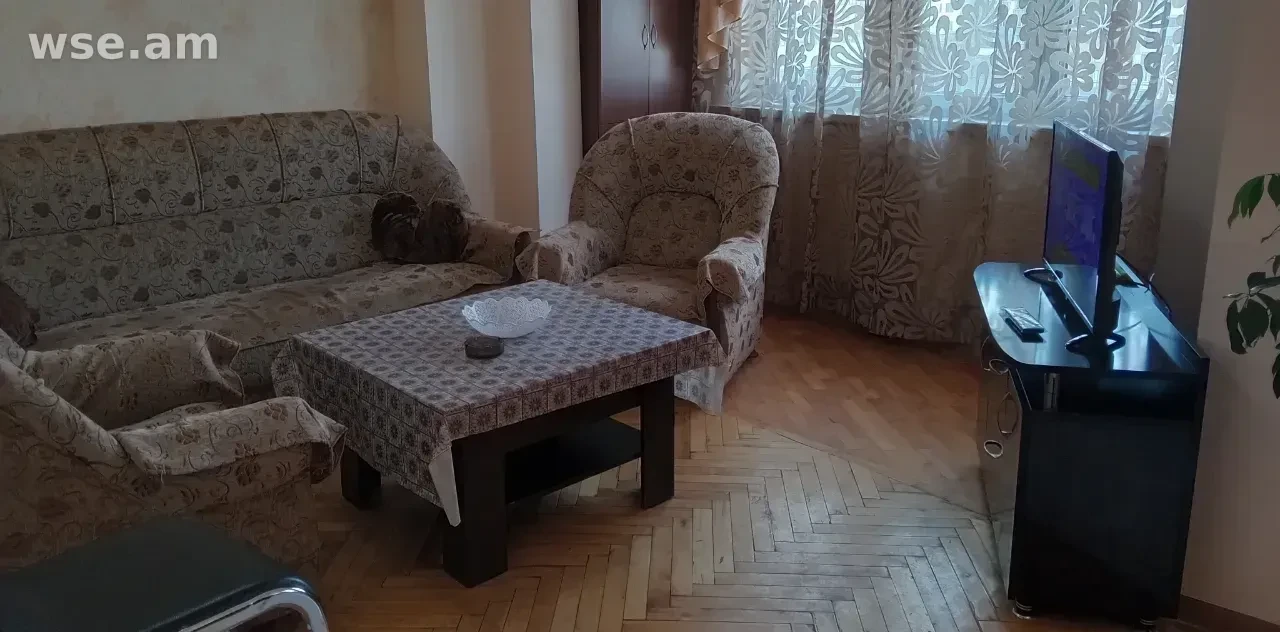 2-комн., 50 м², 9/9 эт., улица Виктора Амбарцумяна 97