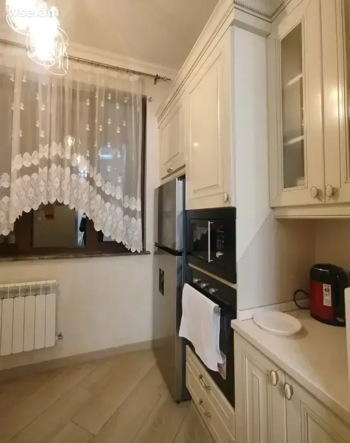 2-комн., 75 м², 3/5 эт., улица Туманяна 1