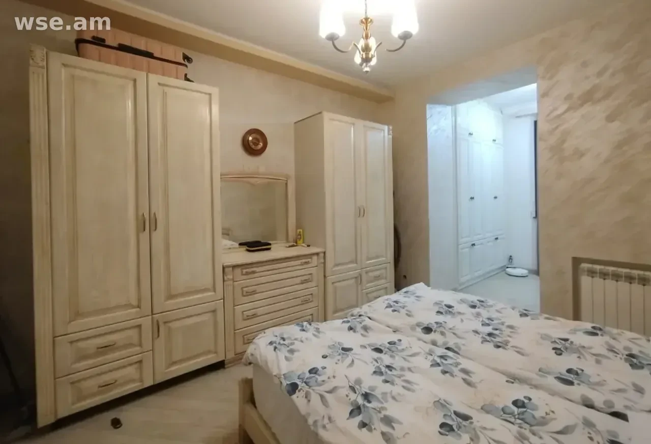 2-комн., 75 м², 3/5 эт., улица Туманяна 1