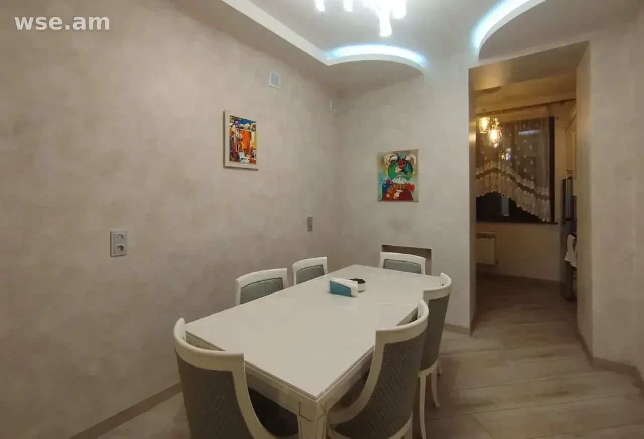 2-комн., 75 м², 3/5 эт., улица Туманяна 1