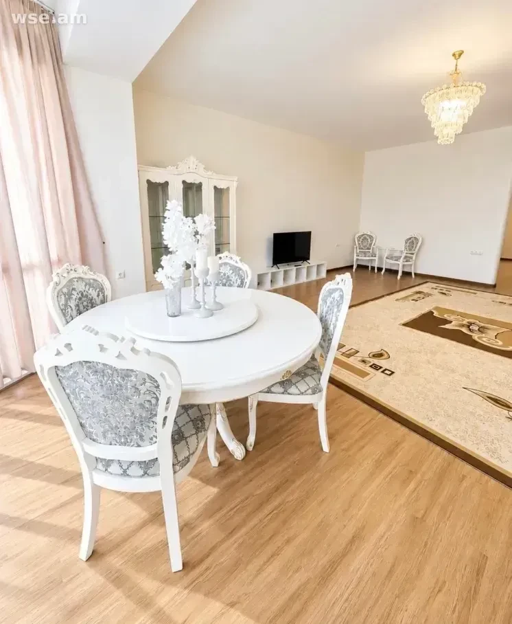 4-комн., 189 м², 10/20 эт., проспект Саят-Нова 19