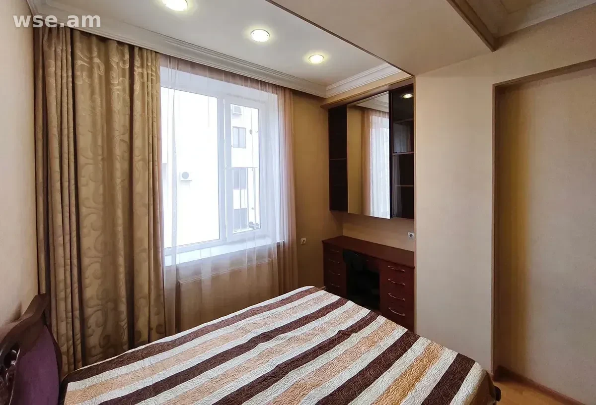 2-комн., 60 м², 7/12 эт., улица Мамиконянца 36/8