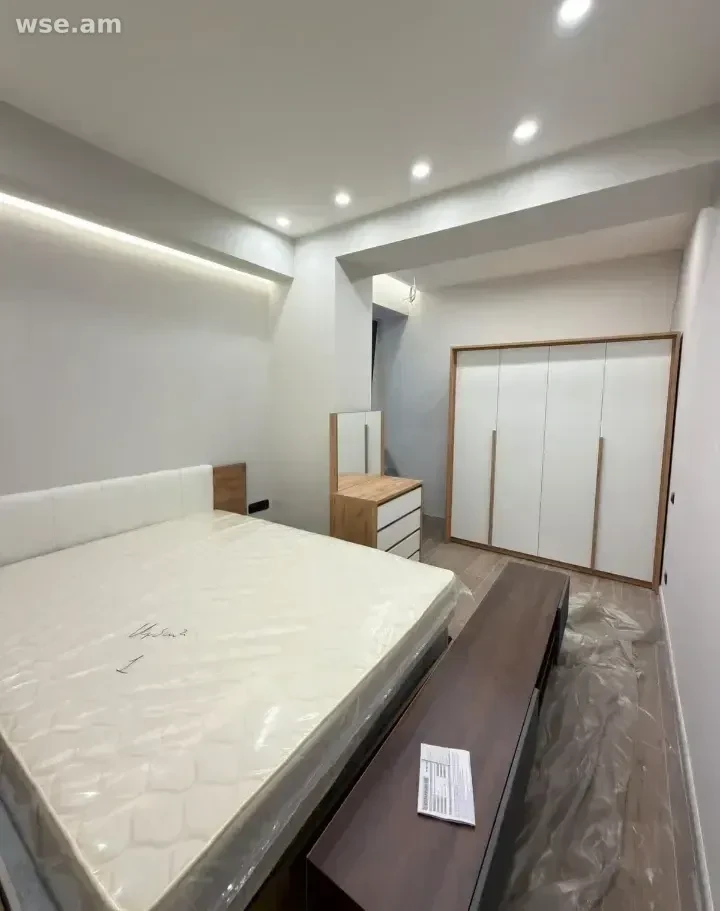 3-комн., 72 м², 10/12 эт., улица Грибоедова 2