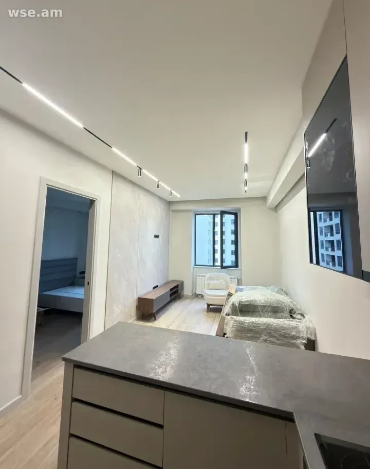 3-комн., 72 м², 10/12 эт., улица Грибоедова 2