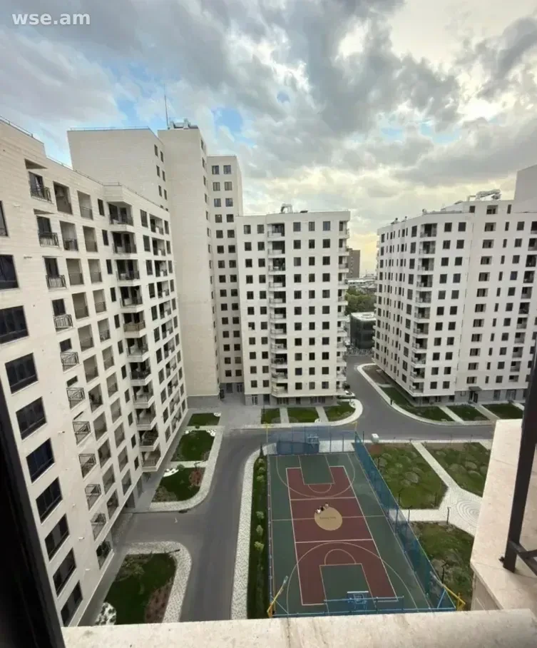 3-комн., 72 м², 10/12 эт., улица Грибоедова 2