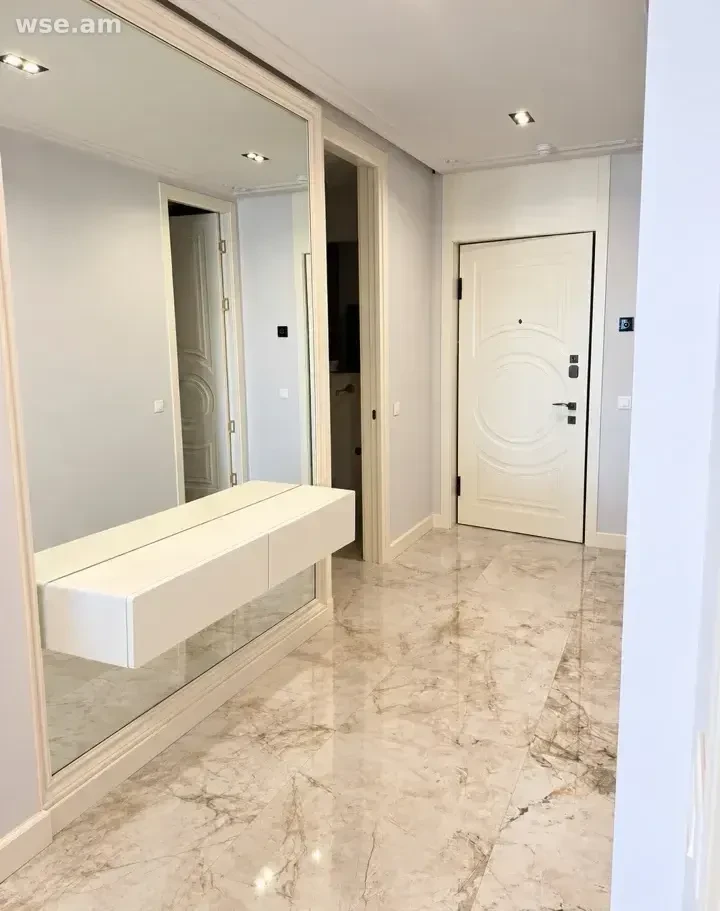 3-комн., 80 м², 11/14 эт., улица Мамиконянца 30/1