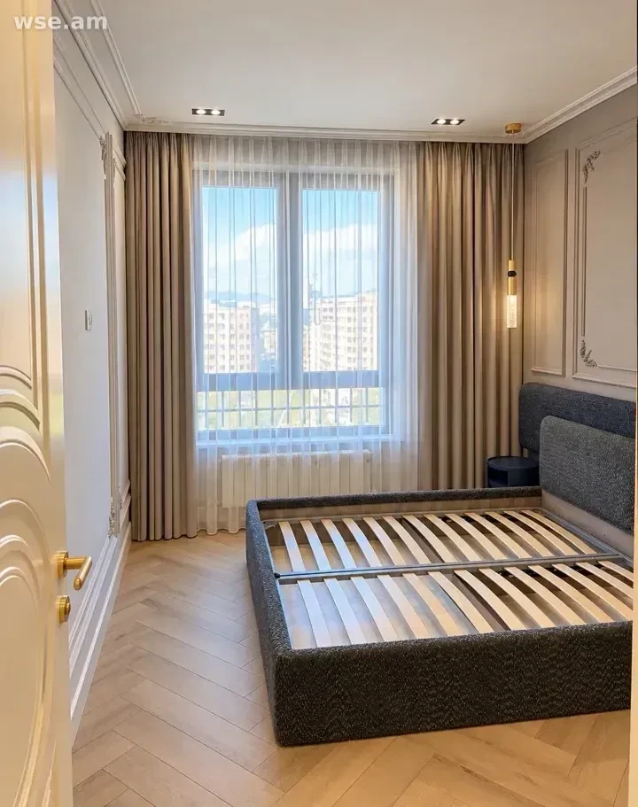 3-комн., 80 м², 11/14 эт., улица Мамиконянца 30/1