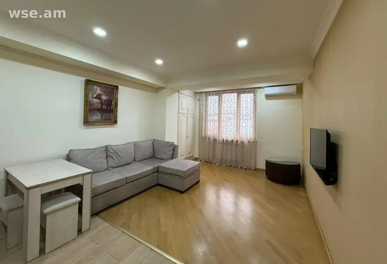 2-комн. квартира, 45м², улица Анрапетутян 76/1 - 370 000 ֏