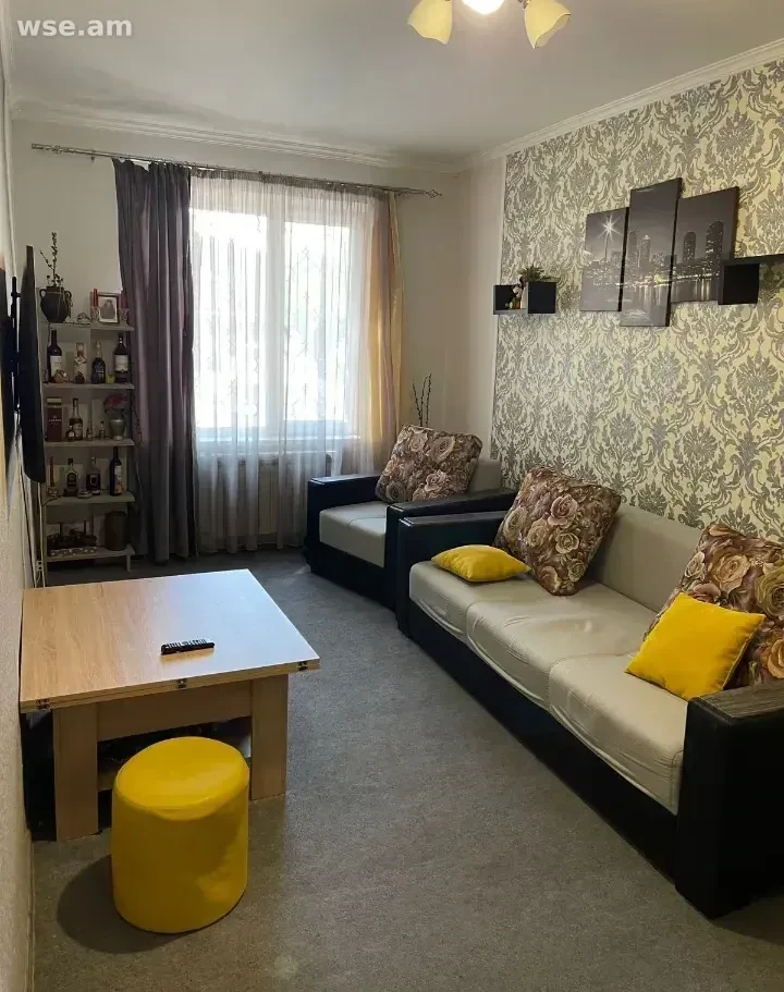 4-комн. квартира, 76м², улица Ростов 36 - 135 000 $