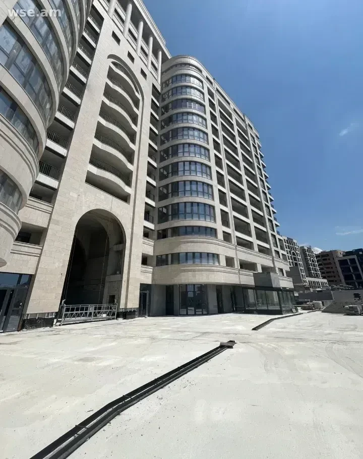 2-комн. квартира, 72м², улица Ахпюр Сероба 44-48 - 75 000 000 ֏