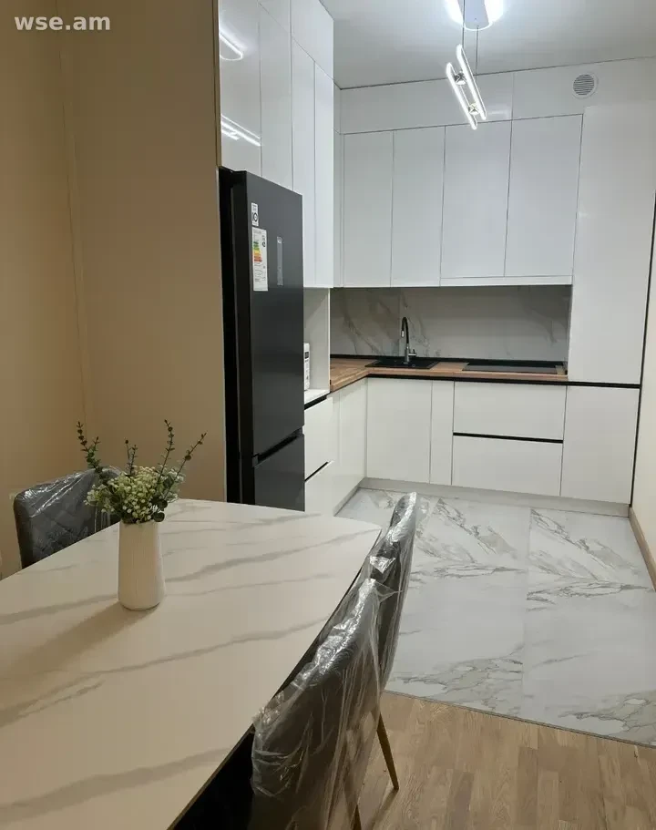 2-комн. квартира, 60м², улица Врацакан 16/3 - 450 000 ֏