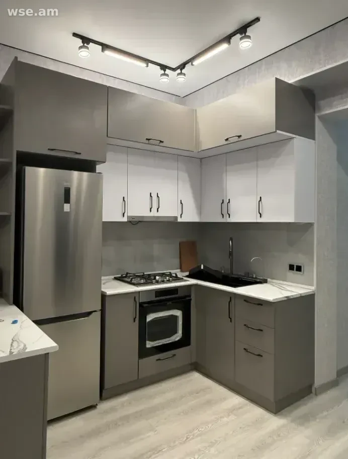 3-комн. квартира, 71м², 1-я улица квартала Паруйра Севака 2 - 400 000 ֏