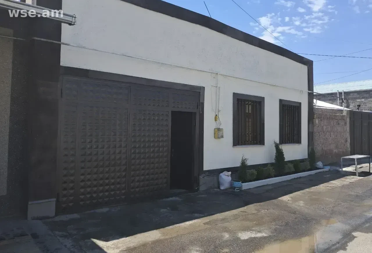 3-комн. дом, 70м², 11-я улица Ахтанака 57 - 128 000 $