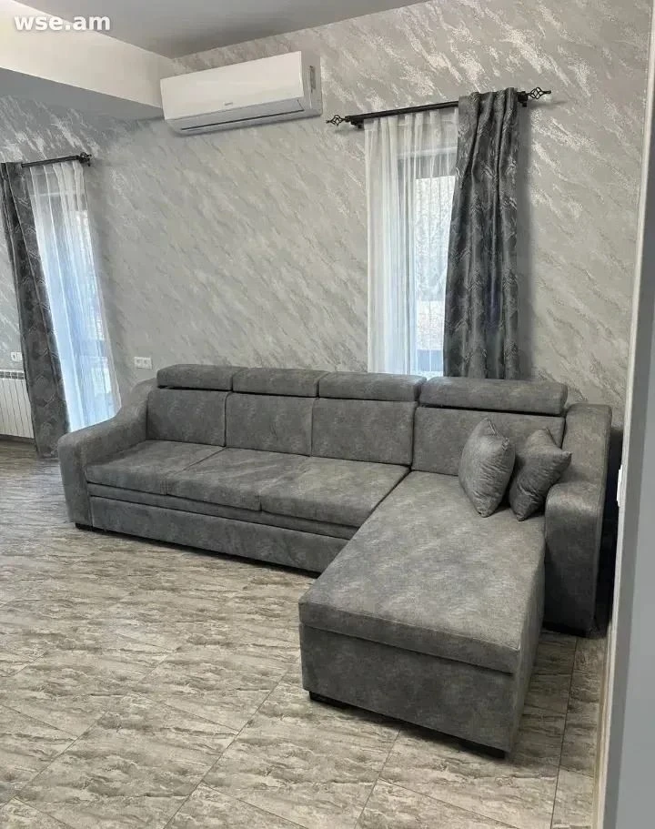 2-комн. квартира, 66м², 1-й переулок 7-й улицы Шаумяна 40 - 350 000 ֏