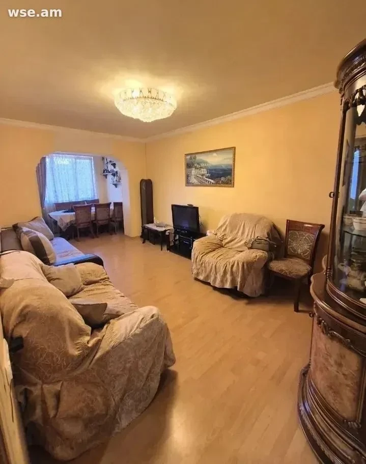 2-комн. квартира, 70м², 1-я улица Шаумяна 10/2 - 115 000 $