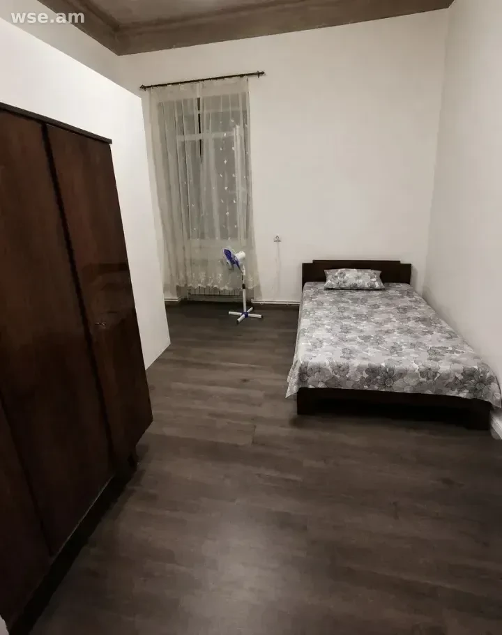2-комн. квартира, 18м², 1-й переулок улицы Егише Чаренца, 53 - 130 000 ֏