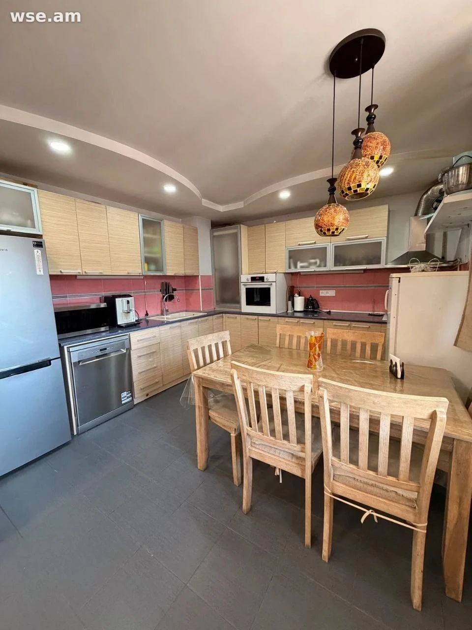 3-комн. дом, 90м², проспект Азатутян 18 - 160 000 $