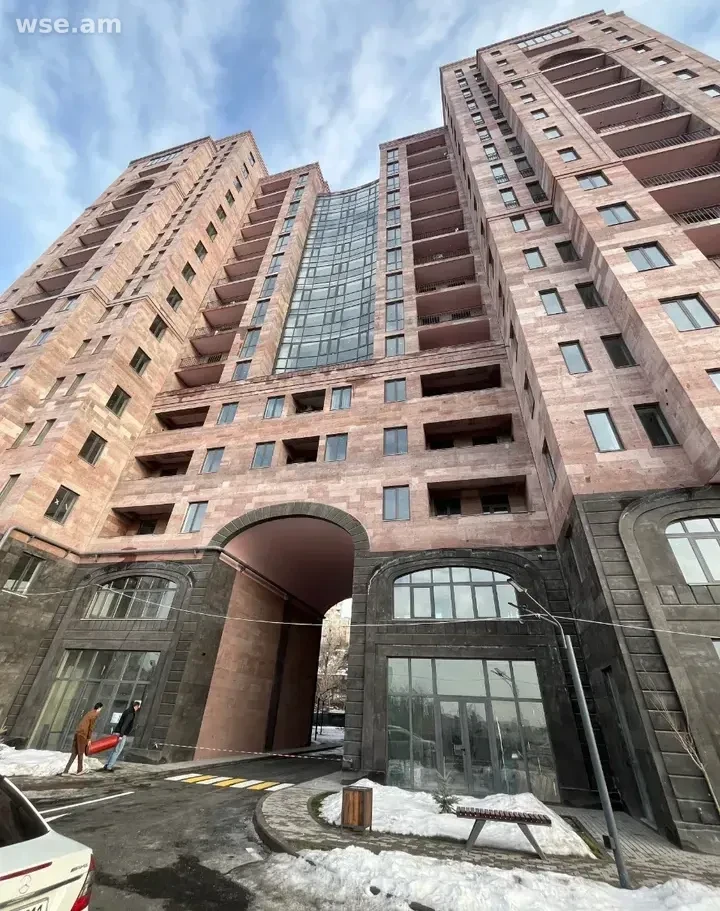 3-комн. квартира, 95м², улица Гюрджяна 27 - 155 000 $