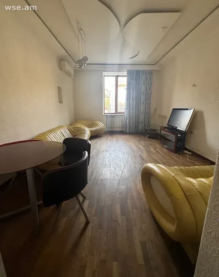 1-комн. квартира, 48м², улица Акоба Пароняна 15 - 285 000 ֏